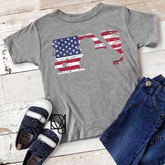 American Flag Baseball - Unisex Graphic Tee - Picture 1 of 2